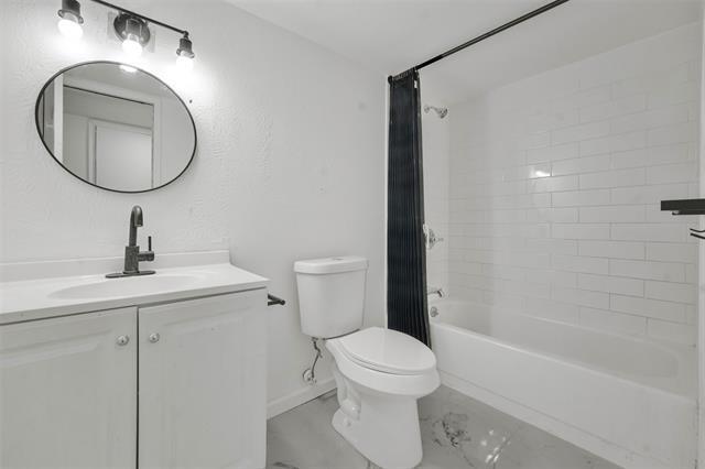 Building Photo - 1722 Independence Trail