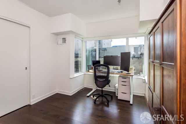 Building Photo - 55 Page St