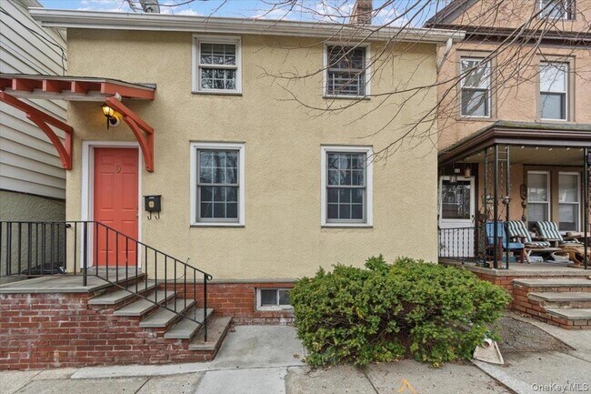 Building Photo - 9 N Dearman St