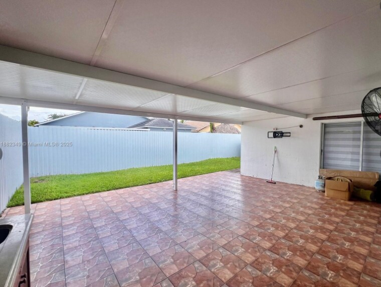 Building Photo - 14351 SW 168th Ter