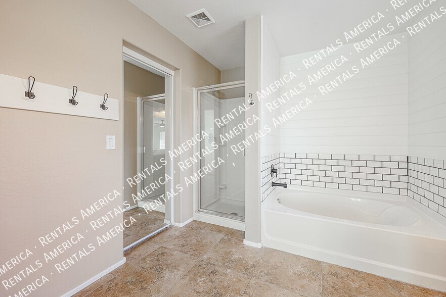 Building Photo - 2087 S Avocet St