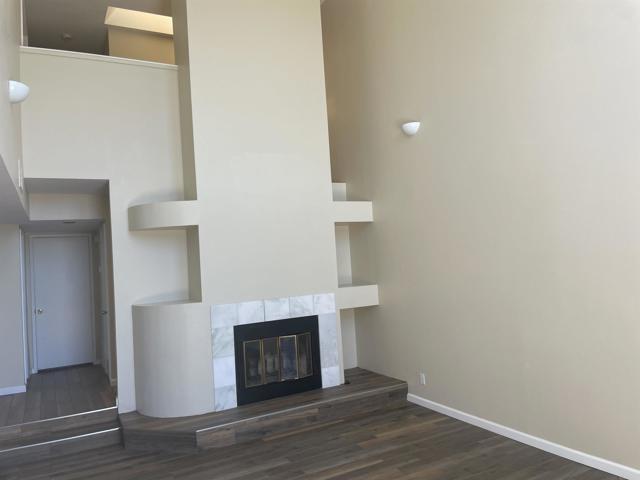 Building Photo - 2415 Levante St