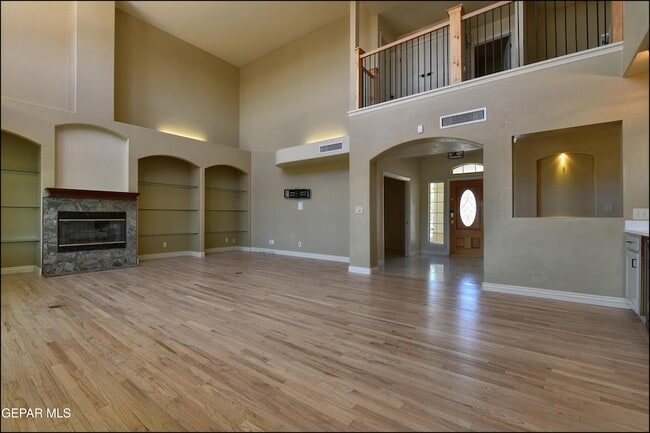 Building Photo - 6732 Pearl Ridge Dr