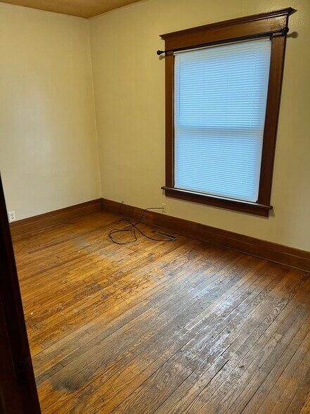 Building Photo - 218 Hammond Ave