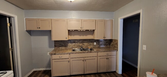 Building Photo - 23 N Haley St