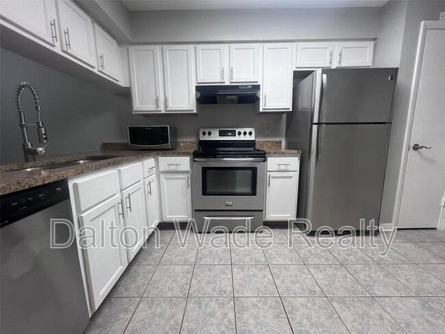 Building Photo - 6330 Bonnie Bay Cir N