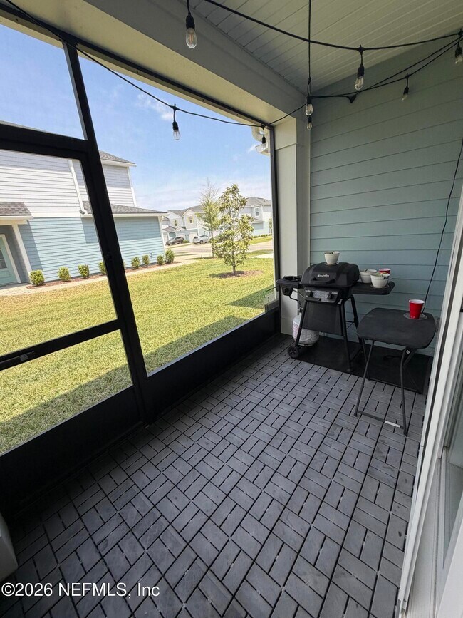 Building Photo - 24 Fieldfare Ln