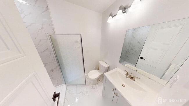 Building Photo - 29 Chatham Square