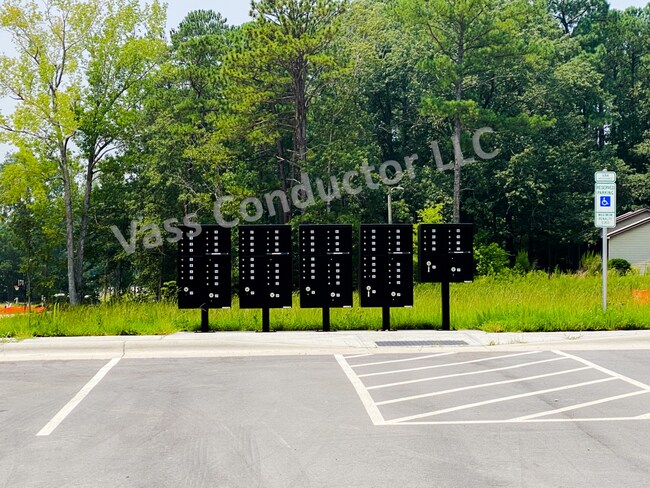 Building Photo - 793 Conductor Ct