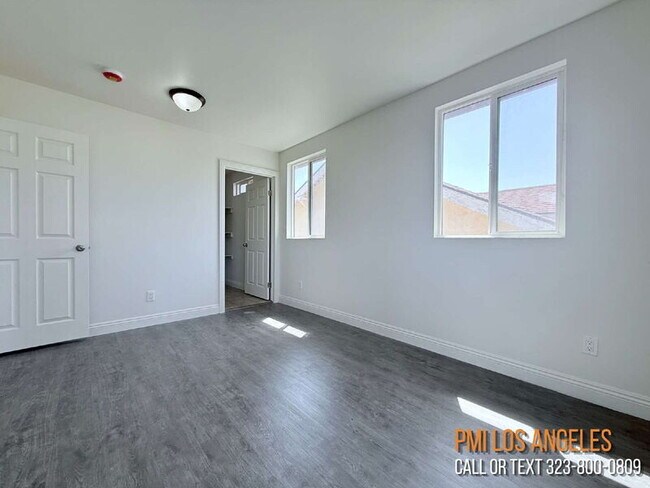 Building Photo - 1440 E 42nd St