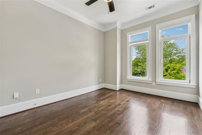 Building Photo - 1106 Briar Cove Cir