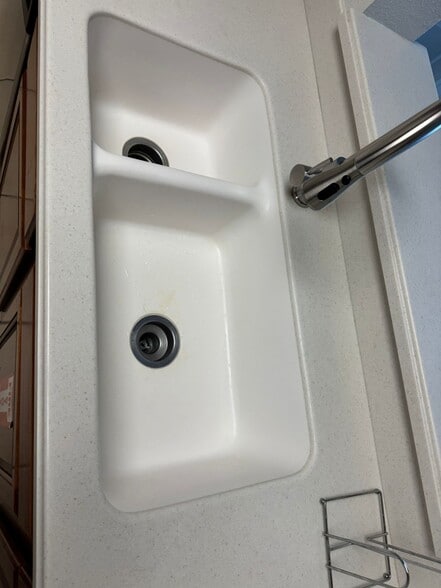 Building Photo - 4114 Breakview Dr