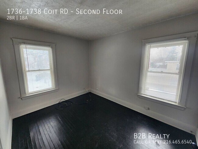 Building Photo - 1736-1738 Coit RD-Second Floor