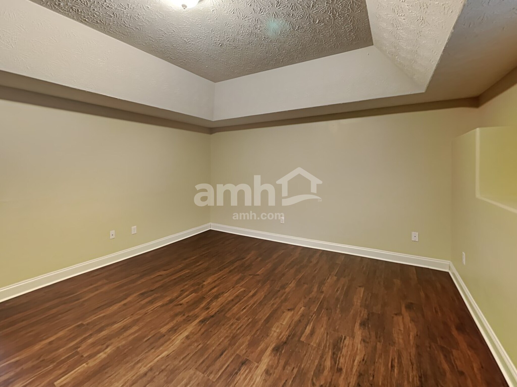 Building Photo - 3892 Refinement Way