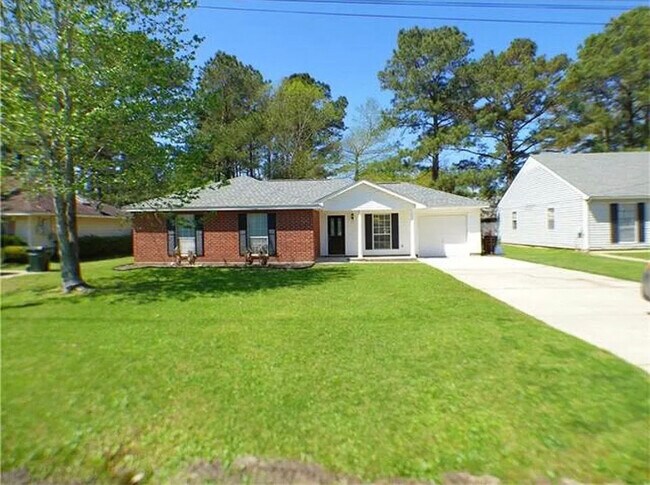 Building Photo - 2765 Rue Pickney