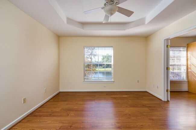 Building Photo - 10304 Saville Rowe Ln