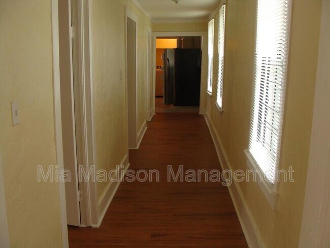 Building Photo - 312 Pearl St