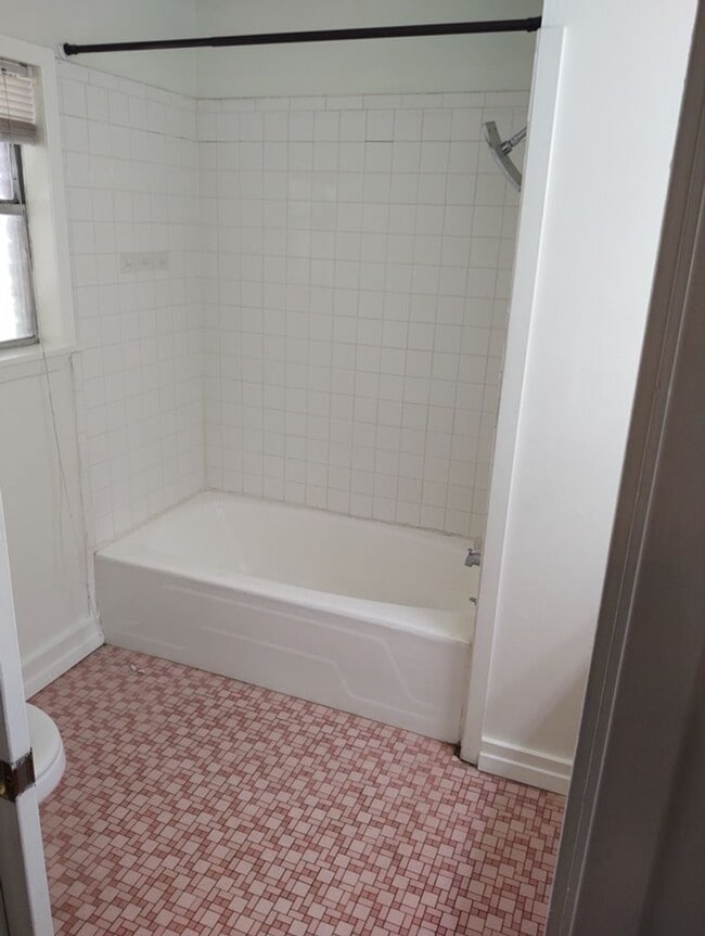 Building Photo - Skiles & Associates