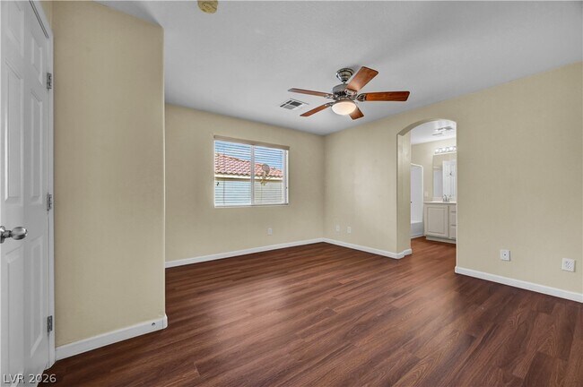 Building Photo - 12052 Hathaway Pines Dr