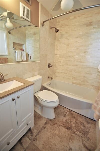 Building Photo - 4501 NE 21st Ave