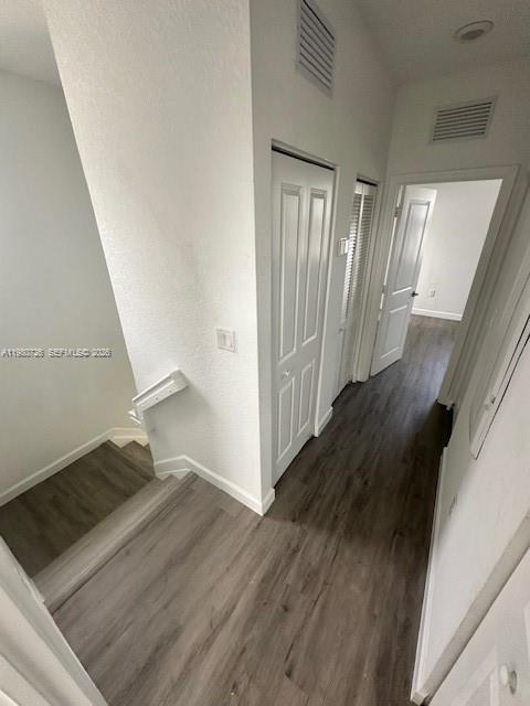 Building Photo - 1582 SE 27th Terrace