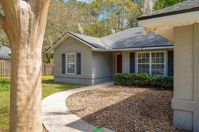 Building Photo - 4040 Red Pine Ln