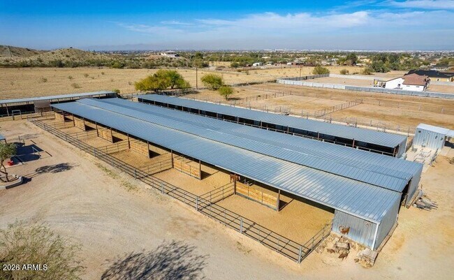 Building Photo - 3232 Carver Rd