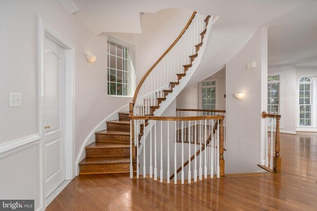 Building Photo - 7748 Legere Ct