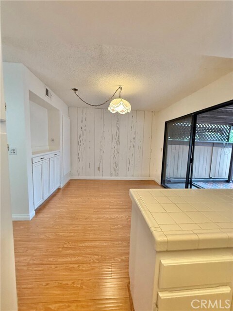 Building Photo - 444 W Huntington Dr