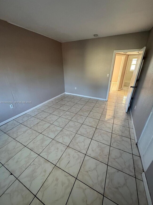 Building Photo - 8407 NW 5th Ave