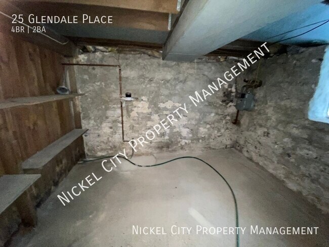 Building Photo - Beautiful 4 bedroom + Office Victorian Sty...