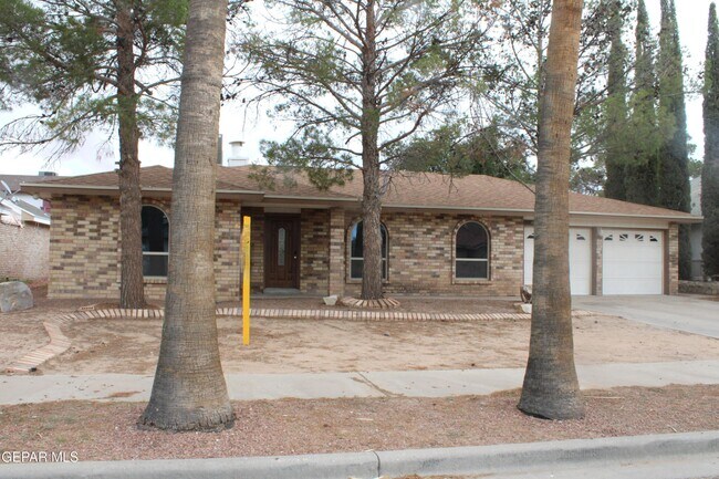 Primary Photo - 11550 James Grant Dr