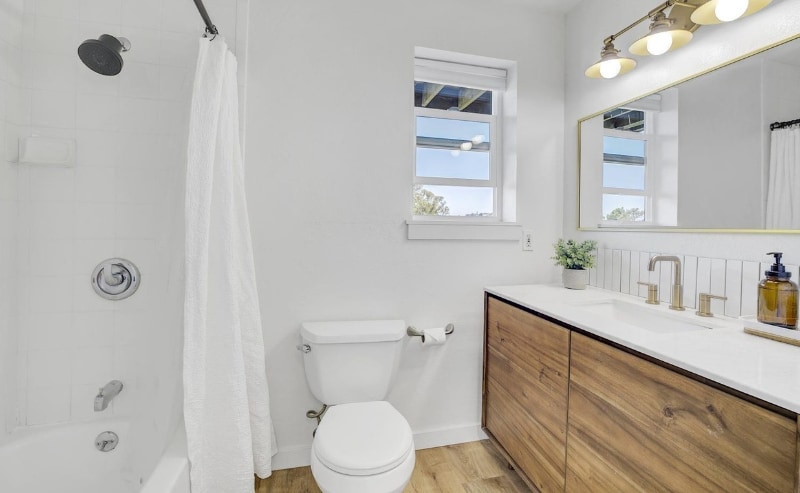 Building Photo - 317 Seymour Ln