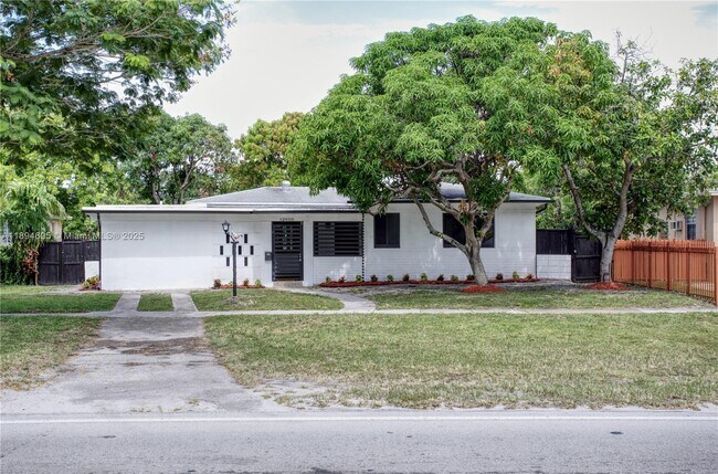 Building Photo - 12905 N Miami Ave