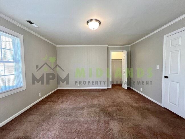 Building Photo - 610 W Hampton Ave