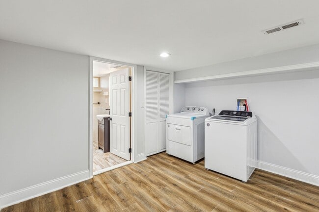 Building Photo - Newly Renovated Single Family Brewerytown