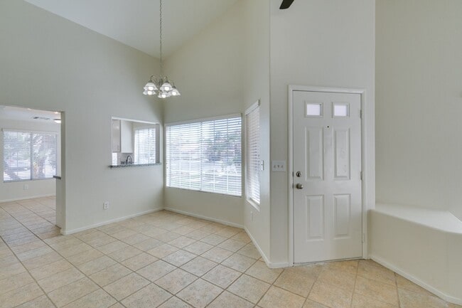 Building Photo - Cozy 3 bedroom single story house in Green Valley