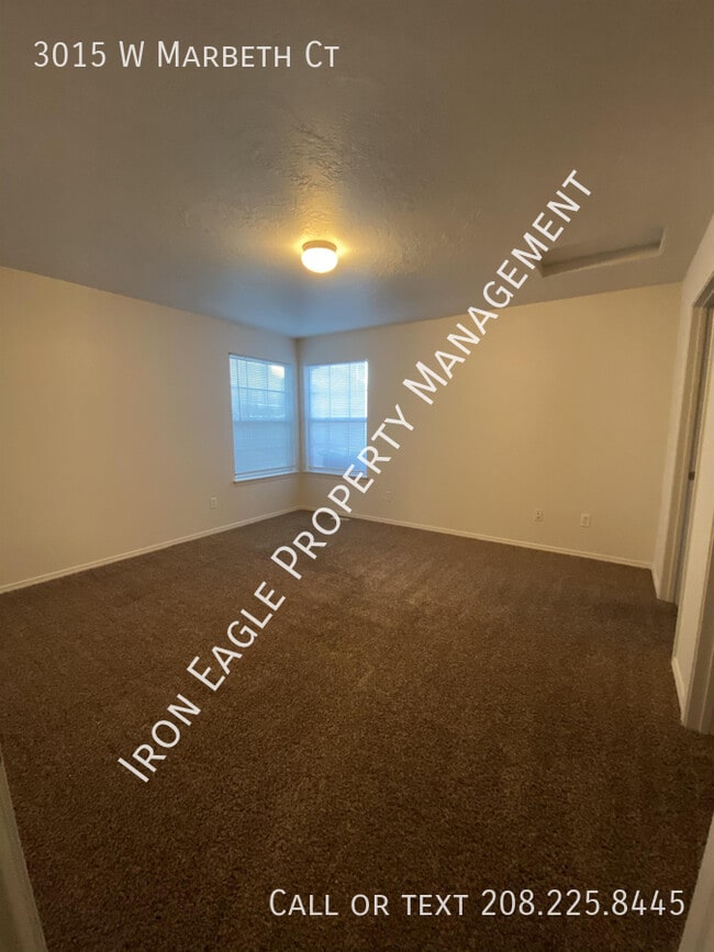 Building Photo - 3015 W Marbeth Ct