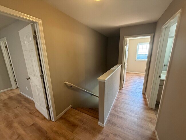 Building Photo - 4006 Snowy Owl Dr