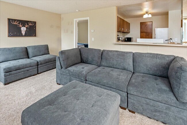 Building Photo - Charming Furnished Condo in Taku/Campbell - Everything You Need in One Place!