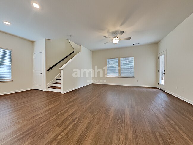 Building Photo - 167 Ivy Brook Dr
