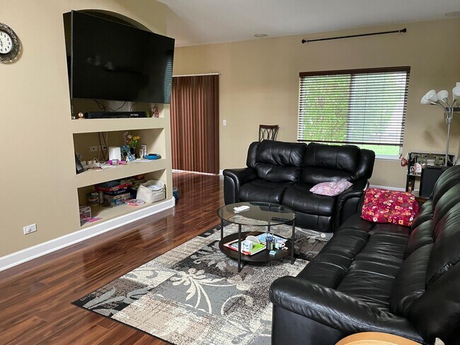 Building Photo - 2277 Stoughton Dr