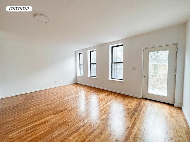 Building Photo - 829 Bushwick Ave