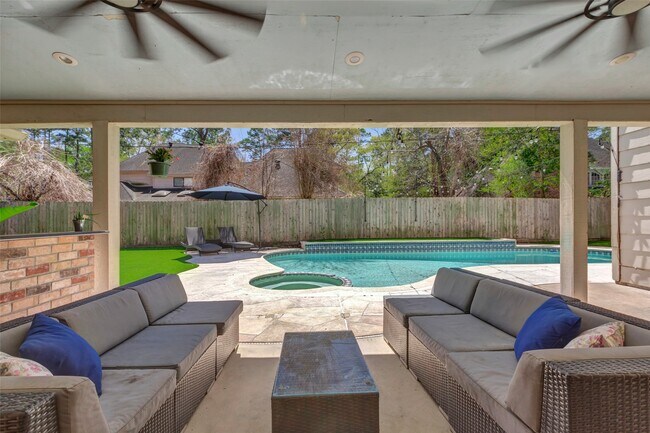 Building Photo - 9527 Enstone Cir