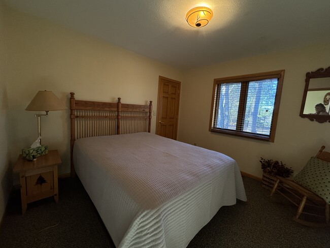 Building Photo - N. N Townline Rd