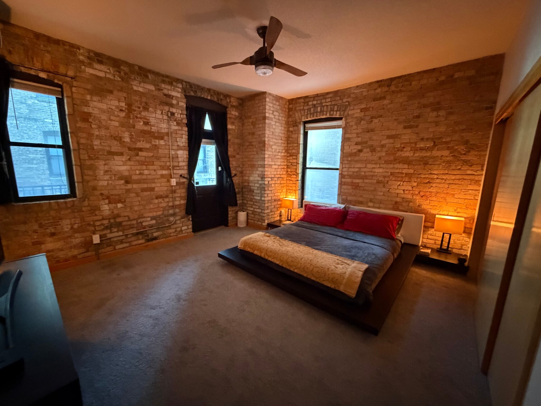 Building Photo - 523 S 9th St