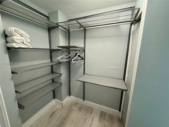 Building Photo - 1615 West Ave