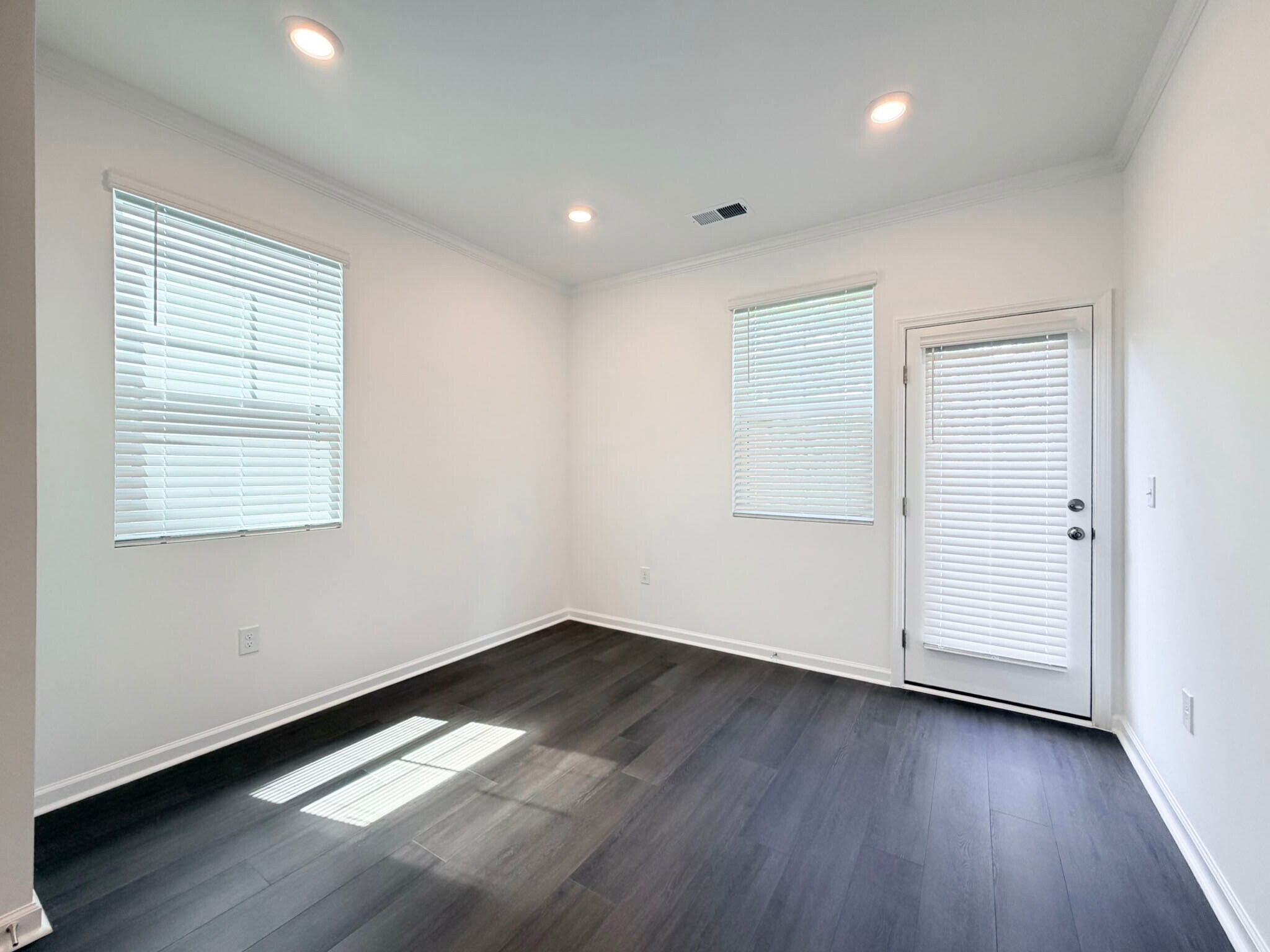 Building Photo - 3611 Elm Grove Ln