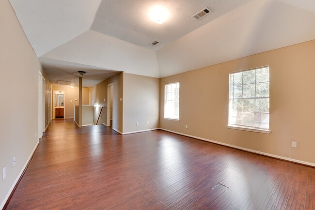 Building Photo - 6611 Amberfield Ln
