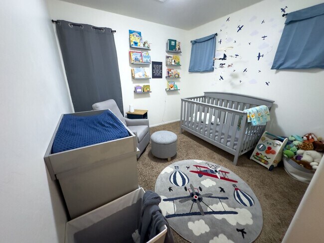 Building Photo - 3 bedroom 2 ba home in Gilbert!